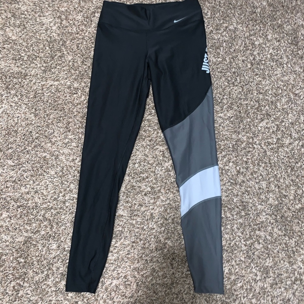 Nike Dri-Fit Leggings Women’s M